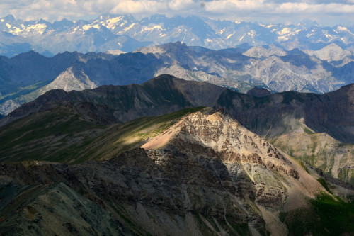 La pointe de Rasis vue de la pointe des Avers