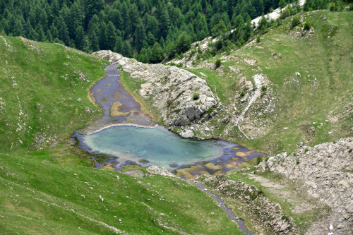 Le lac de l'Hivernet vu de Chante-Perdrix