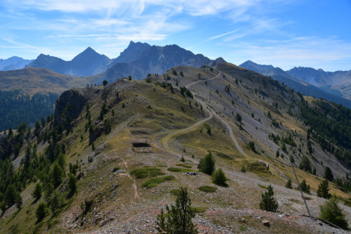La crête des Granges vue du fort de la Grande Maye