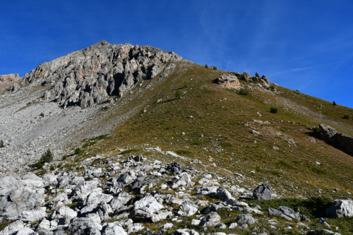 Le Grand Peygu vu de sa base