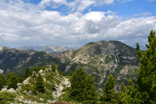 La crête des Chambrettes vue de la crête des Eysselières