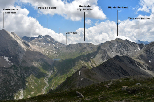 Panorama vu du sommet du Sparveyre