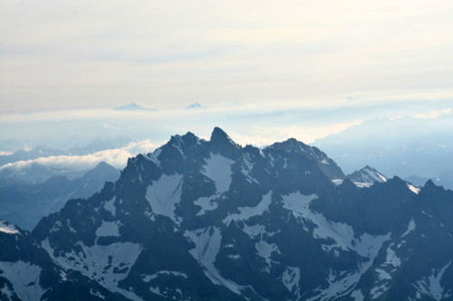 La Montagne des Agneaux vue d'Ailefroide orientale